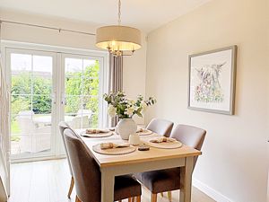 Dining Room- click for photo gallery